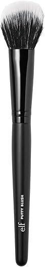e.l.f. Putty Blush Brush, Makeup Brush For Putty & Cream Formulas, Easily Applies Blush & Bronzer For An Airbrushed Look, Vegan & Cruelty-Free